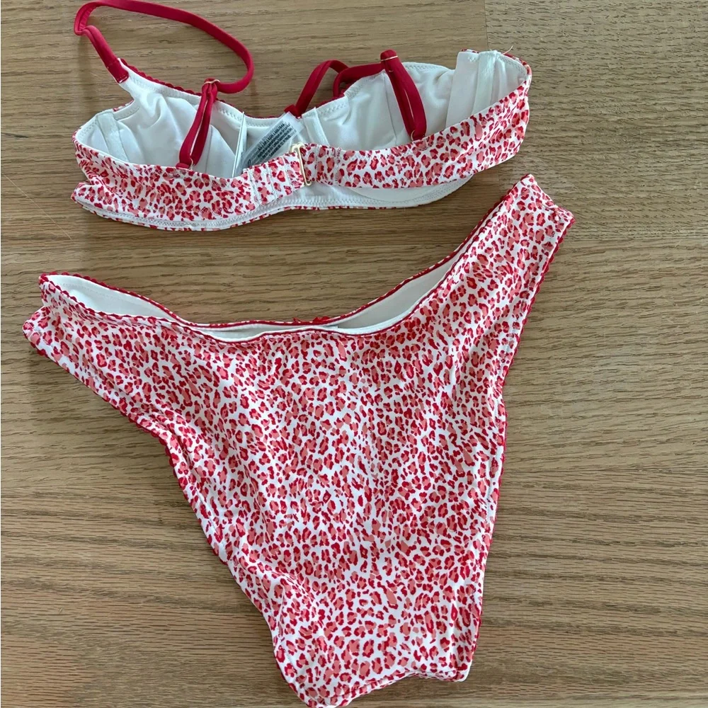 Frankie’s bikinis set